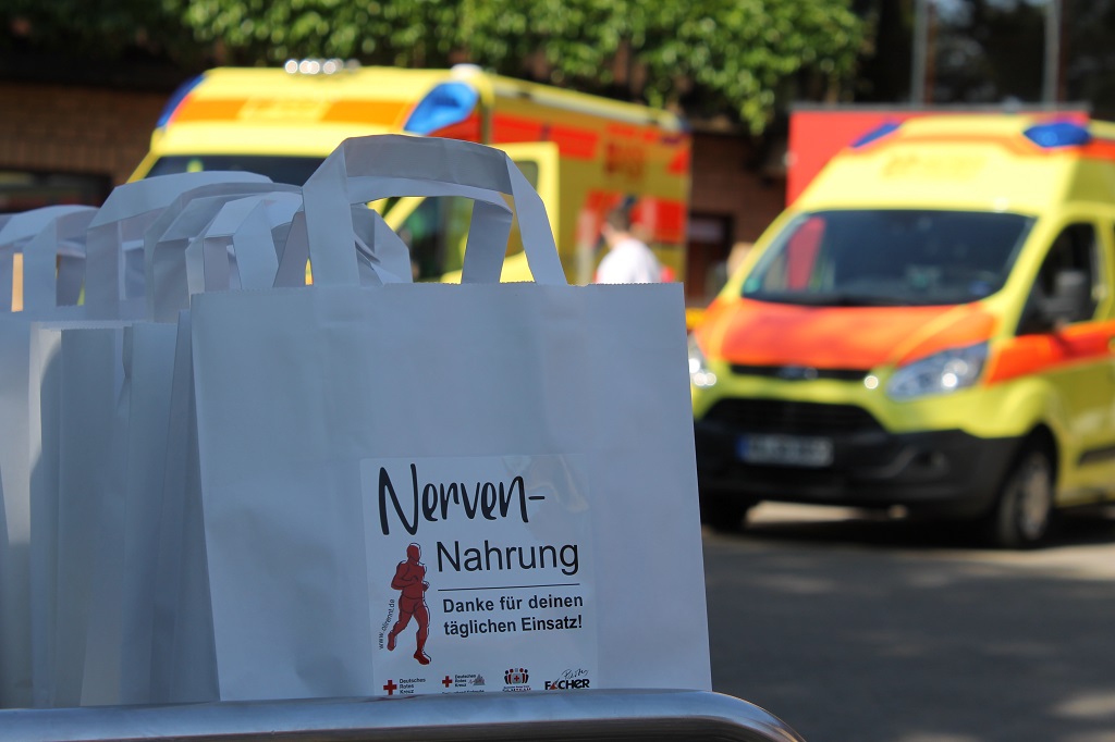 ASB-KA_Foto-1_DETAIL_Nervennahrungs-Taschen_Oli-rennt.jpg