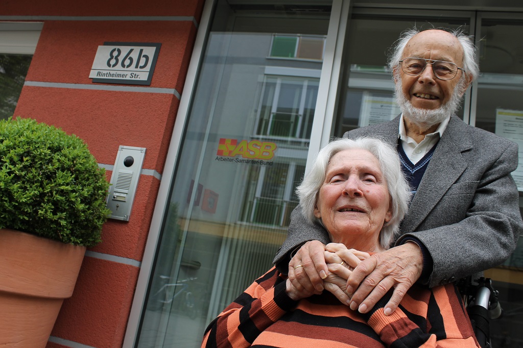 ASB-KA_Portrait-Reetz_Galerie-01_Sehen-sich-taeglich_IMG_9095.JPG