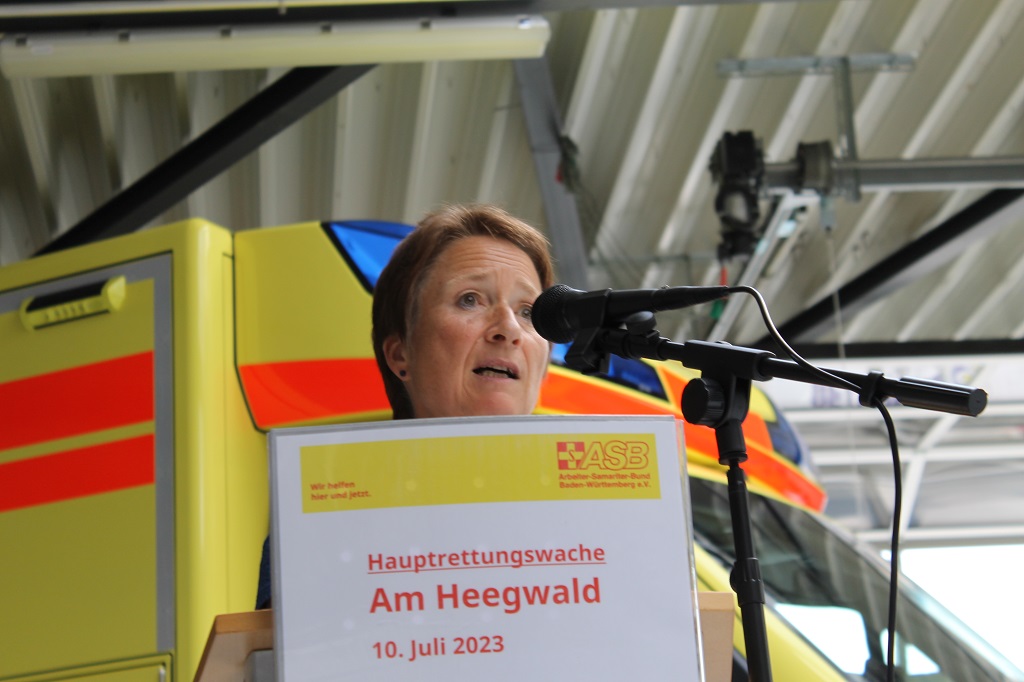 ASB-KA_Special_Hauptrettungswache_06_Grusswort_BLisbach.JPG
