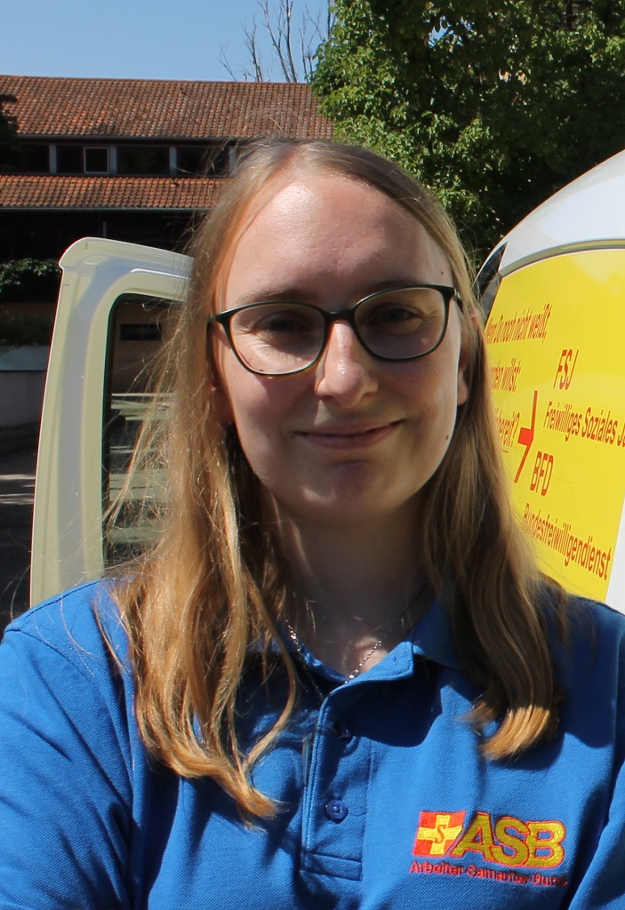 ASB-KA_ASB-Hausnotrufteam_Laura-Werner_Onlineversion.JPG